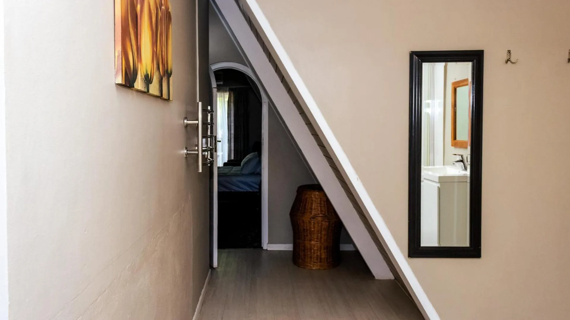 Konukevi Stay In Tehama Cape Town