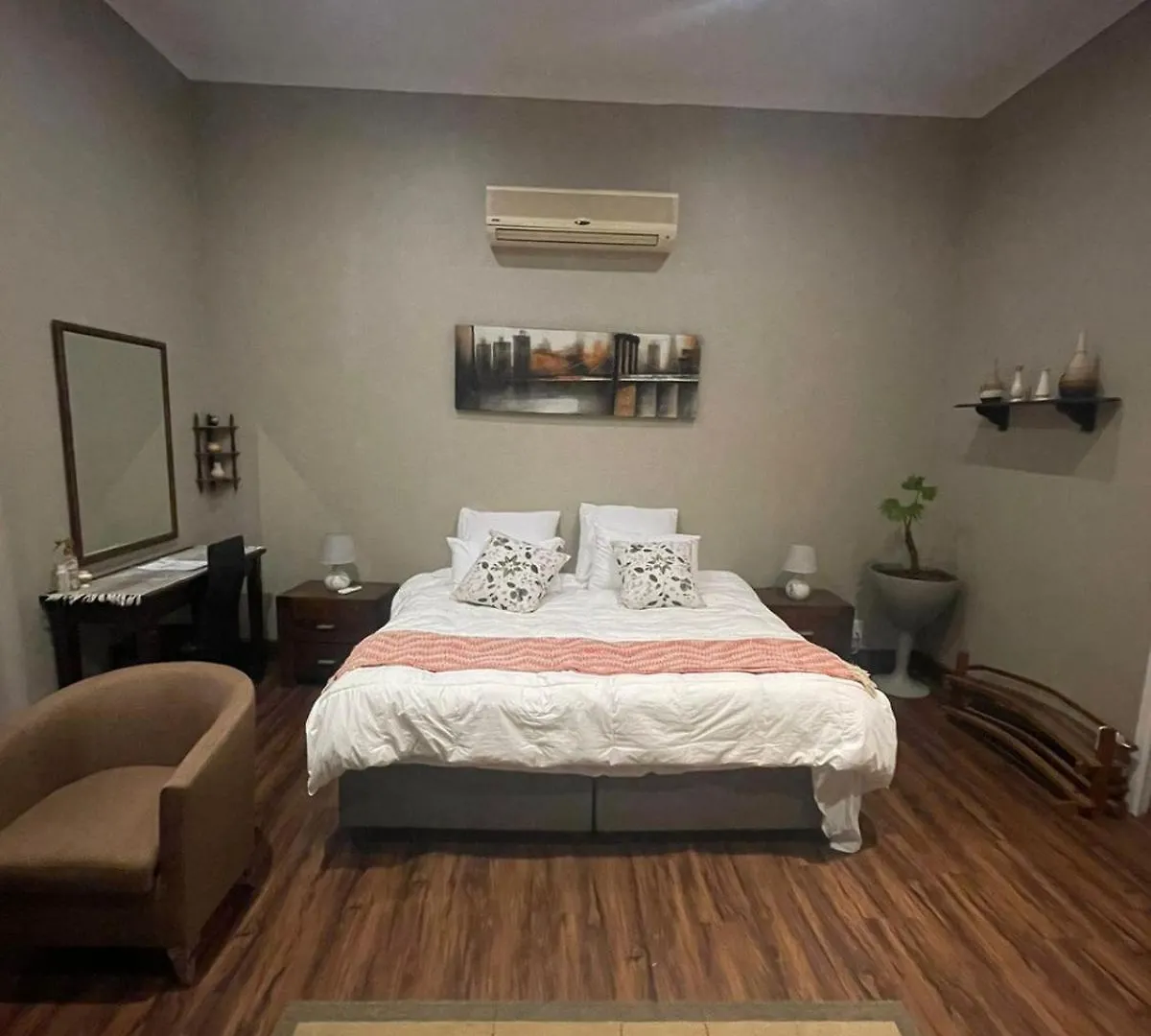 Stay In Tehama Cape Town